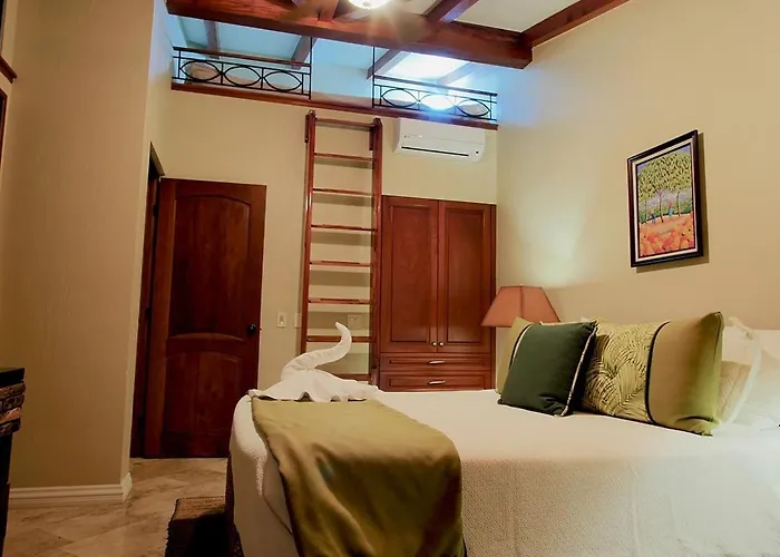 Apartment Located In The Palms Private In Playa Flamingo, Costa Rica Portegolpe
