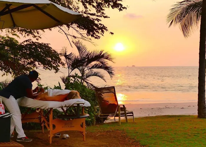 Located In The Palms Private In Playa Flamingo, Costa Rica Apartment