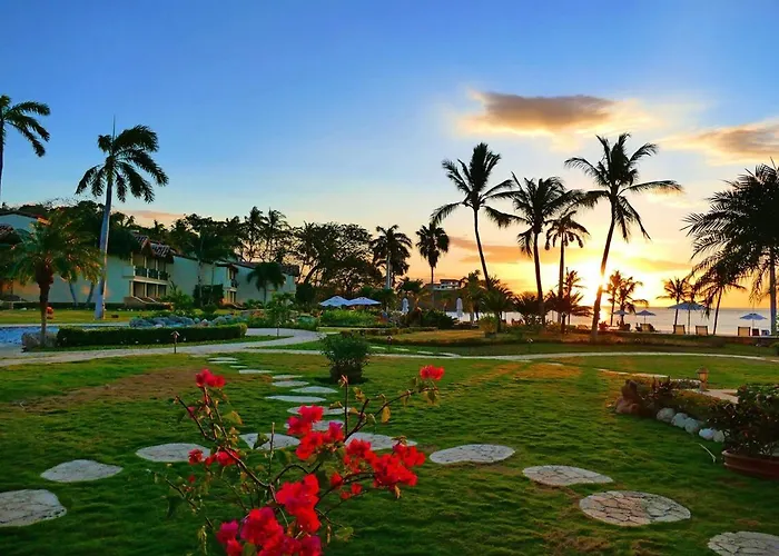 Located In The Palms Private In Playa Flamingo, Costa Rica Apartment *